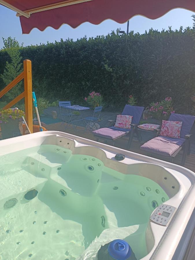 Chalet & Spa Sur La Cote Fleurie Auberville Luaran gambar
